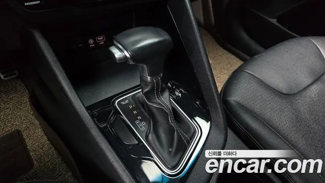 Kia Niro 2018 — фото 9