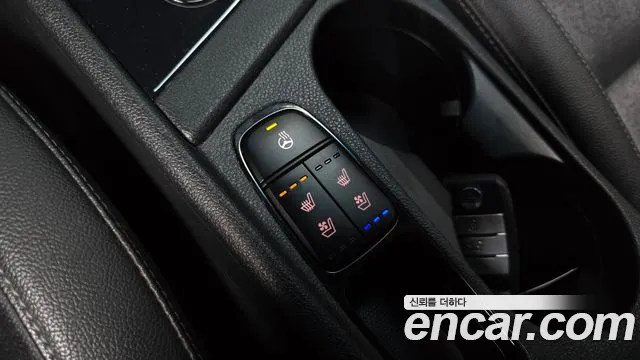 Kia Niro 2018 — фото 18