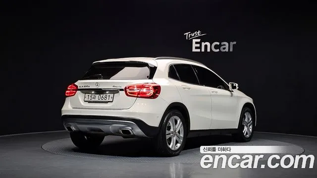 Mercedes-Benz GLA-Class 2016 — фото 2