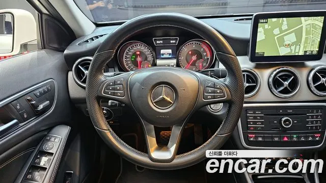 Mercedes-Benz GLA-Class 2016 — фото 12