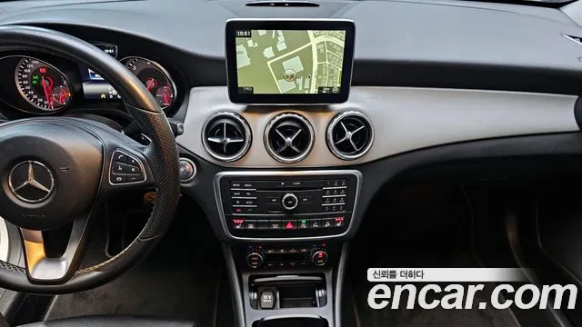 Mercedes-Benz GLA-Class 2016 — фото 13