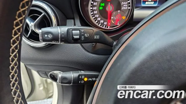 Mercedes-Benz GLA-Class 2016 — фото 17
