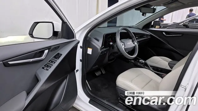 Kia Niro 2022 — фото 13