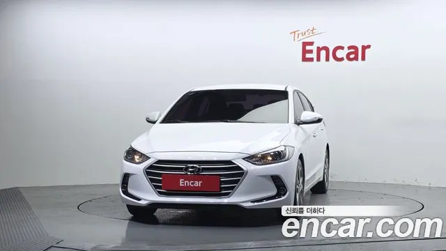 Hyundai AVANTE 2018 — фото 3