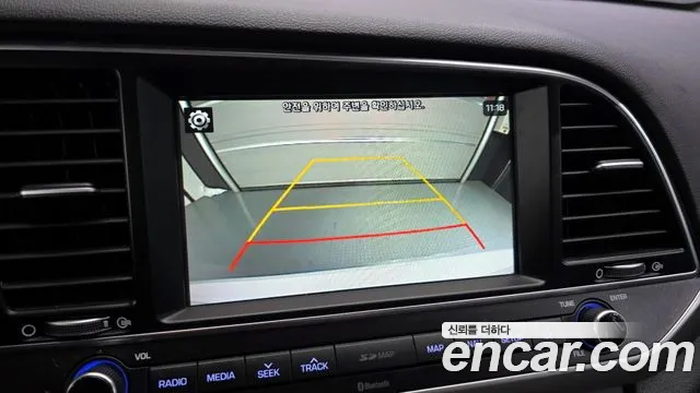 Hyundai AVANTE 2018 — фото 15