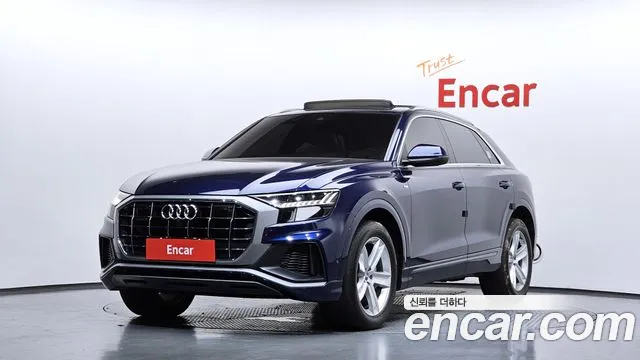 Audi Q8 2020 — фото 1