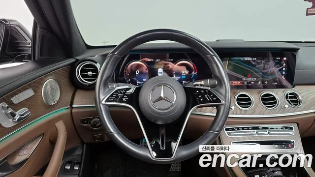 Mercedes-Benz E-Class 2021 — фото 19