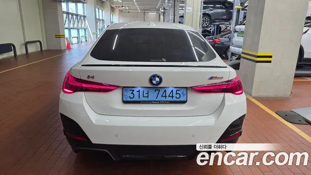BMW i4 2025 — фото 2