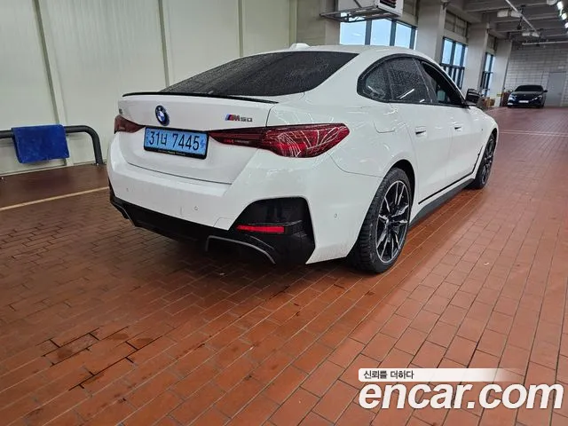 BMW i4 2025 — фото 4