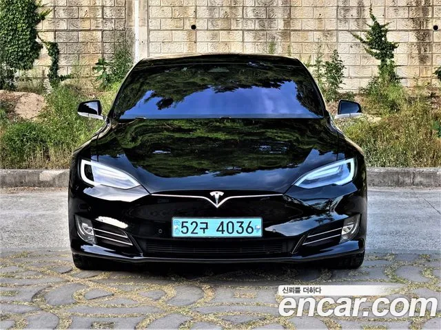 Tesla Model S 2017 — фото 3