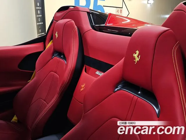 Ferrari SF90 2023 — фото 15