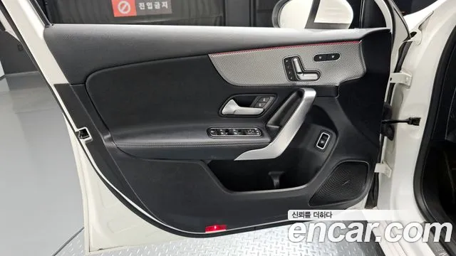 Mercedes-Benz A-Class 2021 — фото 14