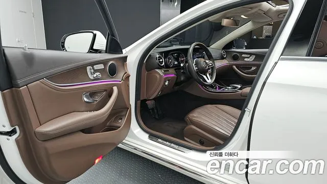 Mercedes-Benz E-Class 2019 — фото 13