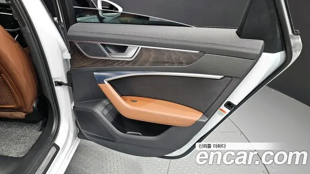 Audi A6 2020 — фото 15