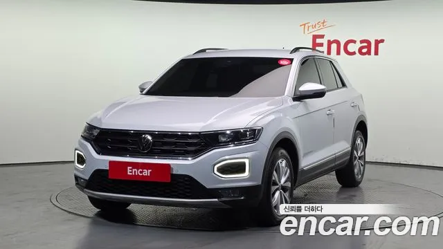 Volkswagen T-Roc 2021 — фото 1