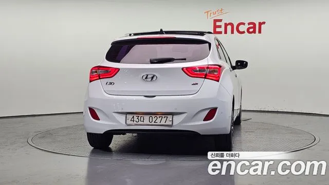 Hyundai i30 2016 — фото 4