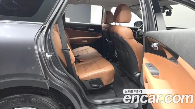 Kia Sorento 2019 — фото 18