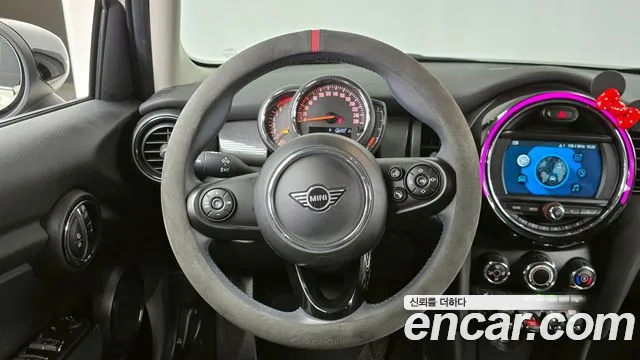 Mini Cooper 2020 — фото 18