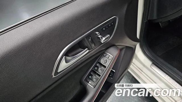 Mercedes-Benz CLA-Class 2018 — фото 18