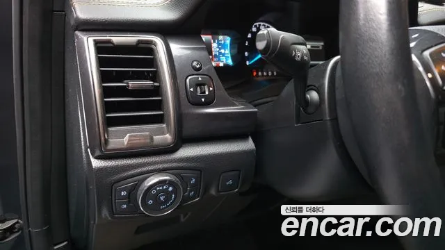 Ford Ranger 2022 — фото 18