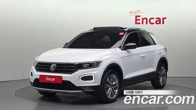 Volkswagen T-Roc 2022 — фото 1