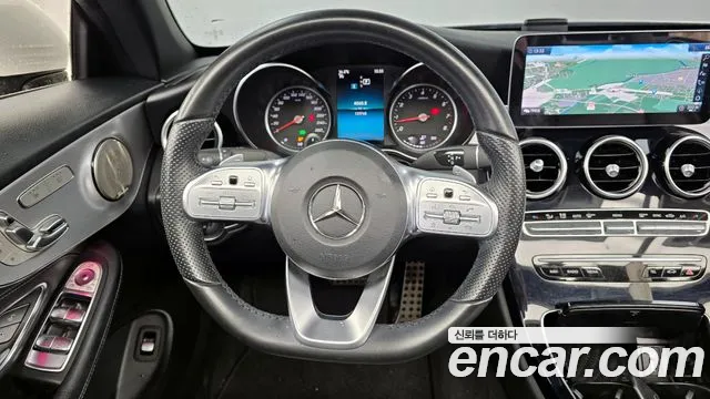 Mercedes-Benz C-Class 2019 — фото 19