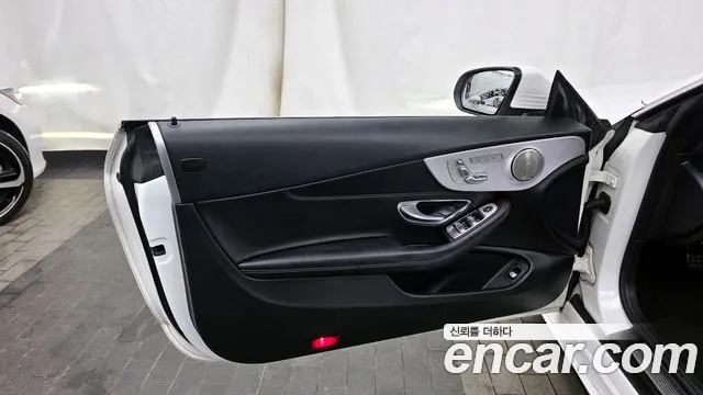 Mercedes-Benz C-Class 2019 — фото 15