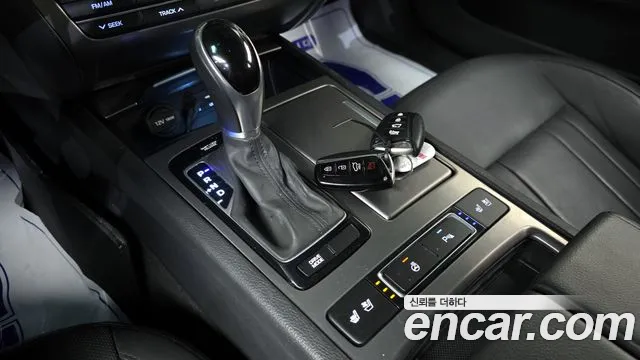 Hyundai Genesis 2015 — фото 9