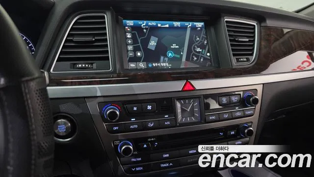 Hyundai Genesis 2015 — фото 11