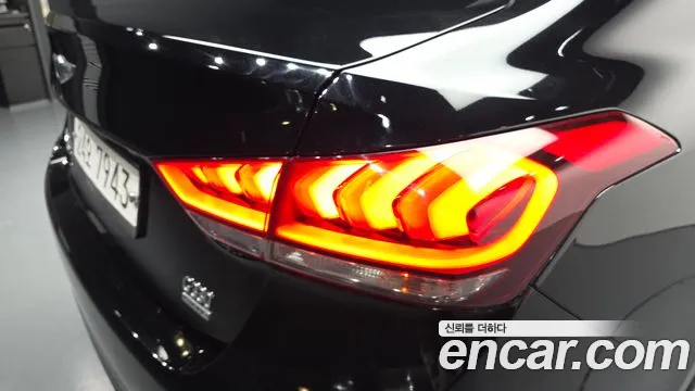Hyundai Genesis 2015 — фото 9