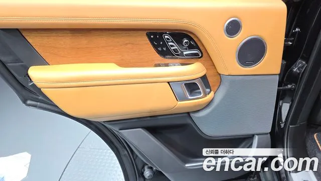 Land Rover Range Rover 2020 — фото 15