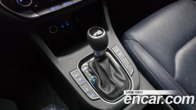Hyundai i30 2018 — фото 12
