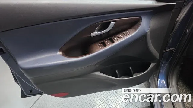 Hyundai i30 2018 — фото 14