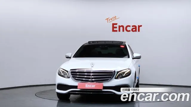 Mercedes-Benz E-Class 2017 — фото 3