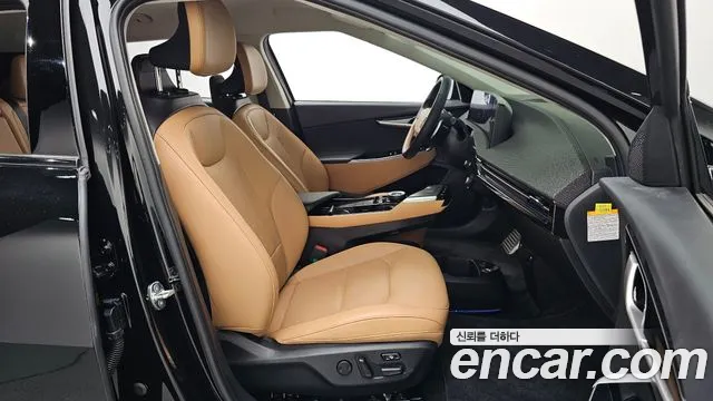 Kia EV6 2023 — фото 16