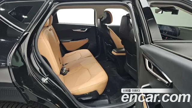 Kia EV6 2023 — фото 17