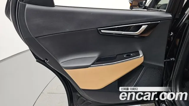 Kia EV6 2023 — фото 14