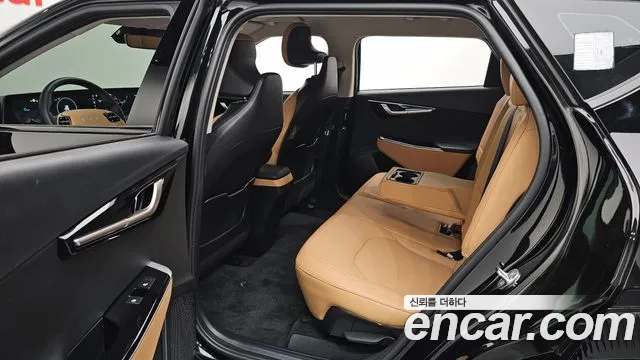 Kia EV6 2023 — фото 15
