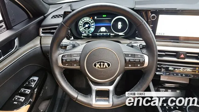 Kia K5 2021 — фото 18