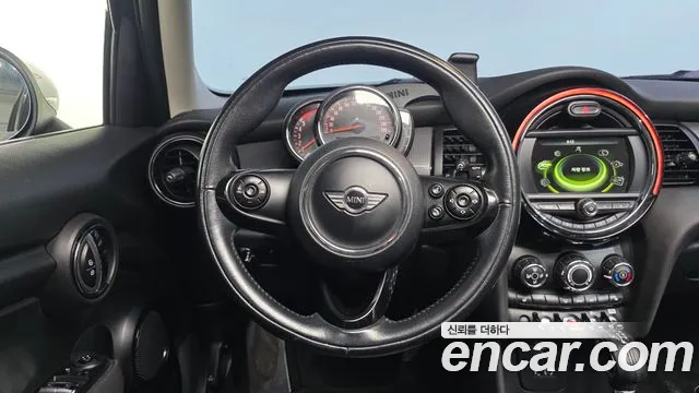 Mini Cooper 2018 — фото 12