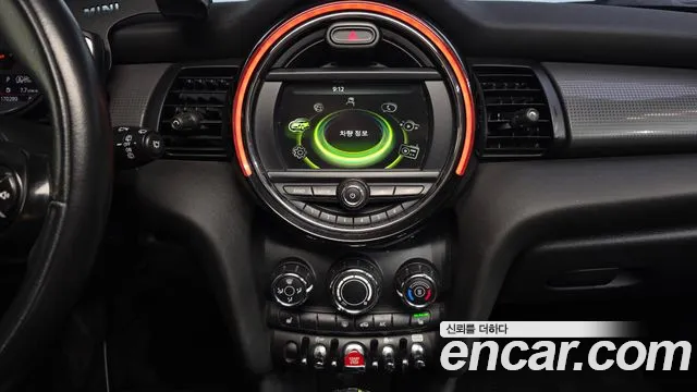Mini Cooper 2018 — фото 13