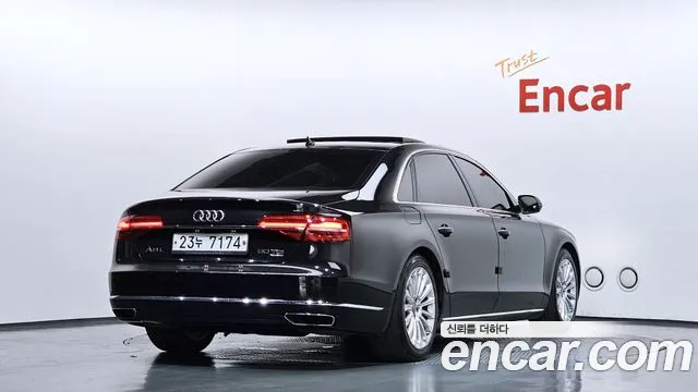 Audi A8 2015 — фото 2