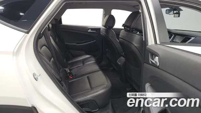 Hyundai Tucson 2016 — фото 17