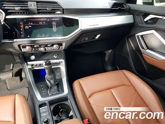 Audi Q3 2020 — фото 10