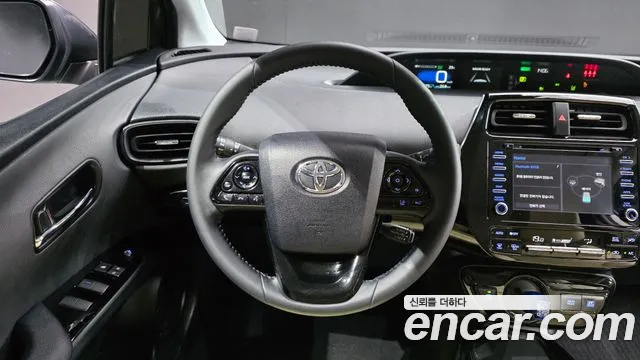 Toyota Prius 2022 — фото 20