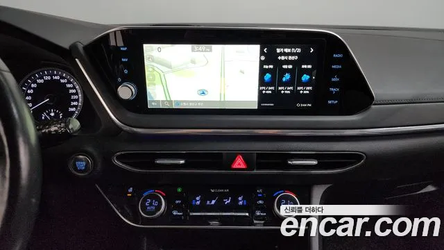Hyundai Sonata 2022 — фото 18