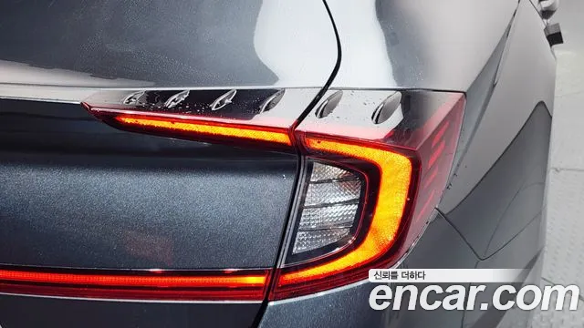 Hyundai Sonata 2022 — фото 9