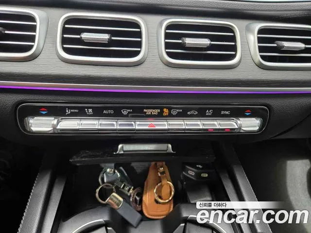 Mercedes-Benz GLE-Class 2023 — фото 12