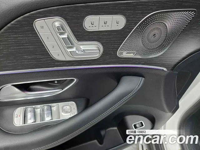 Mercedes-Benz GLE-Class 2023 — фото 18