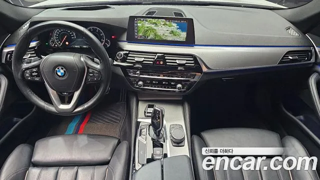 BMW 5-Series 2018 — фото 10